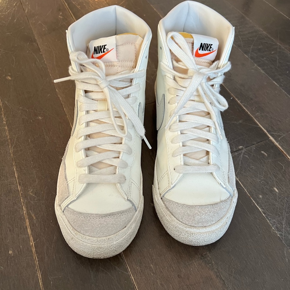 Nike Blazer Mid '77 women’s 8.5